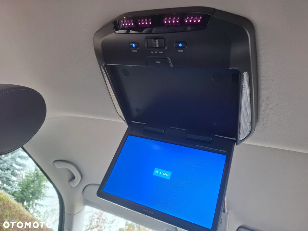 Volkswagen Multivan - 20