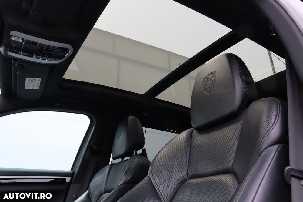 Porsche Cayenne 4.2 L S - 19