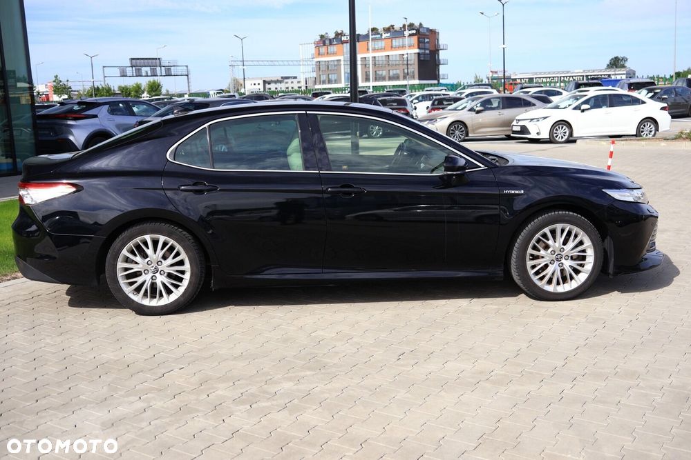 Toyota Camry 2.5 Hybrid Executive CVT - 8
