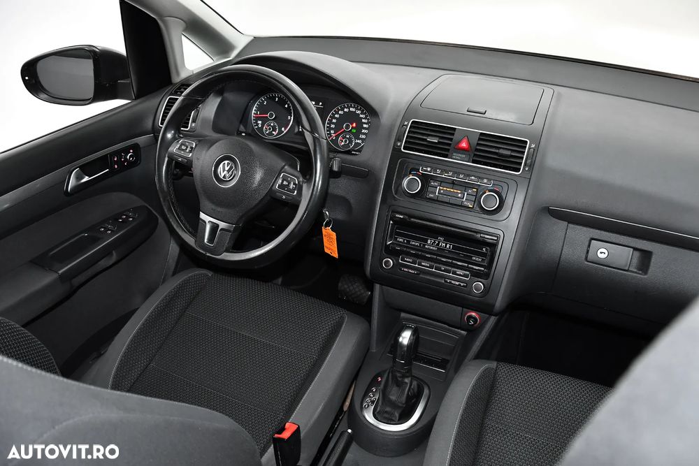 Volkswagen Touran 1.6 TDI DSG Highline - 6