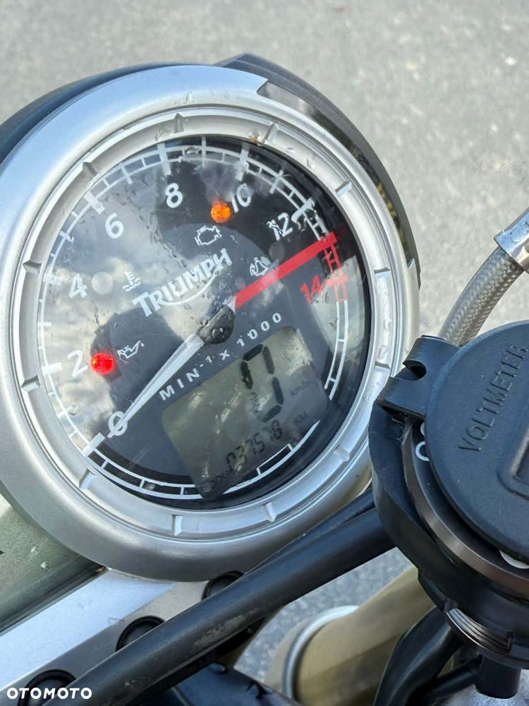 Triumph Street Triple - 2