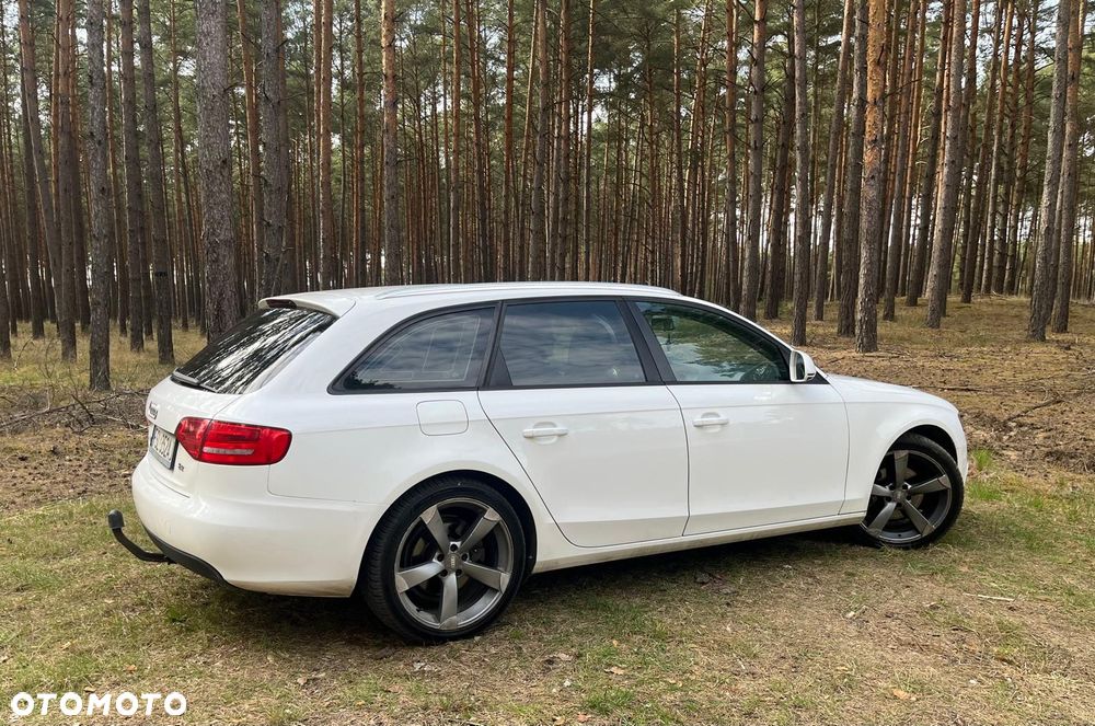 Audi A4 Avant - 4