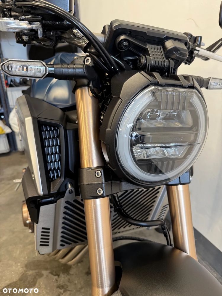 Honda CB - 34