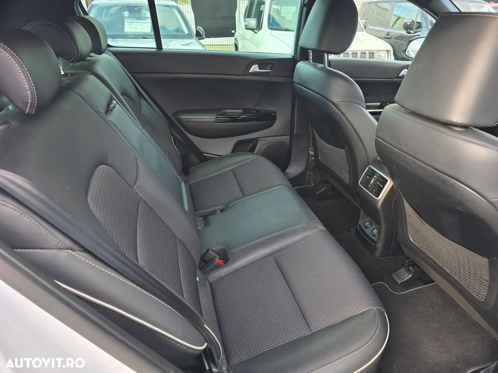 Kia Sportage 1.6 CRDI AWD DCT GT LINE - 9