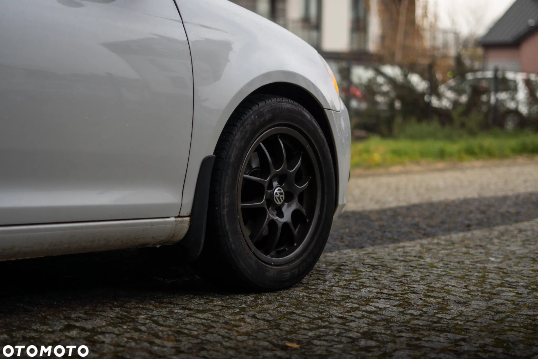 Volkswagen Golf VI 1.6 TDI Trendline - 16