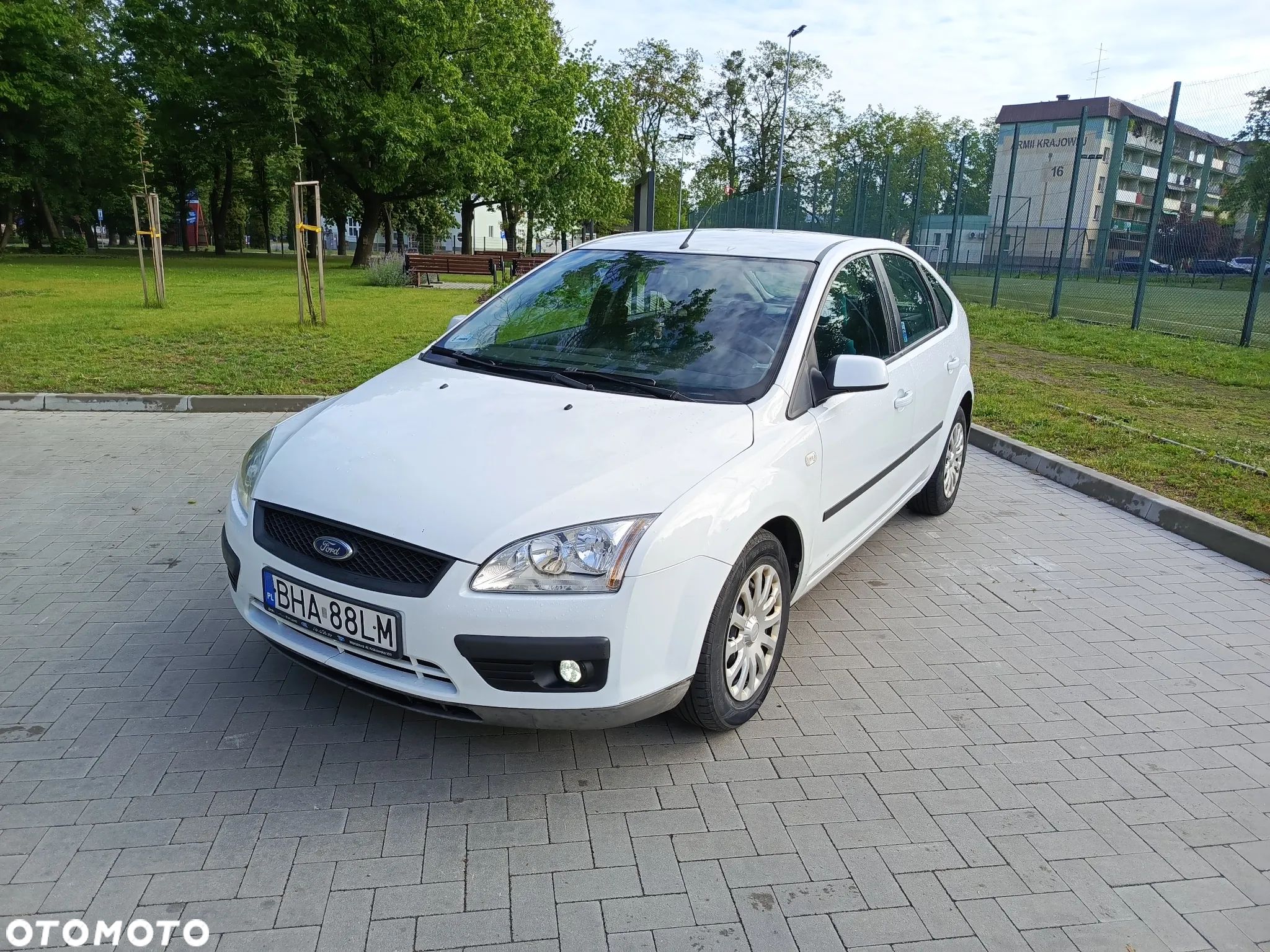 Ford Focus 1.6 Ambiente - 1