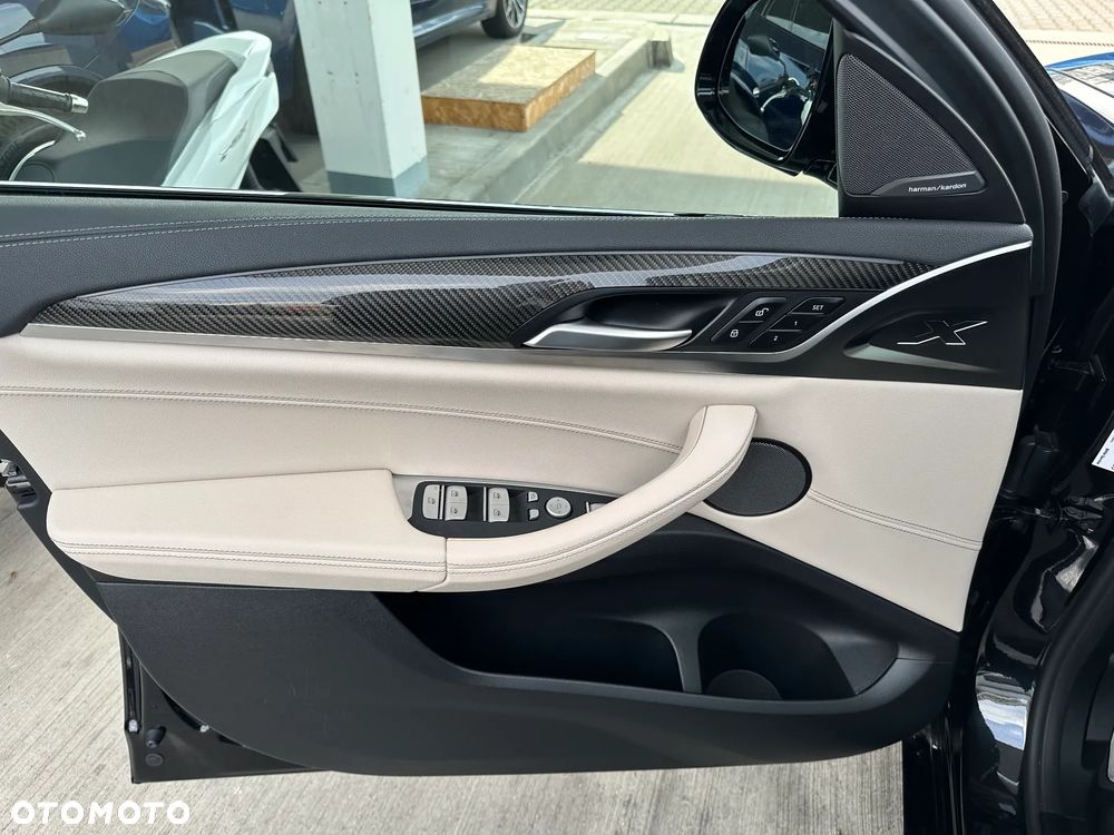 BMW X4 - 12