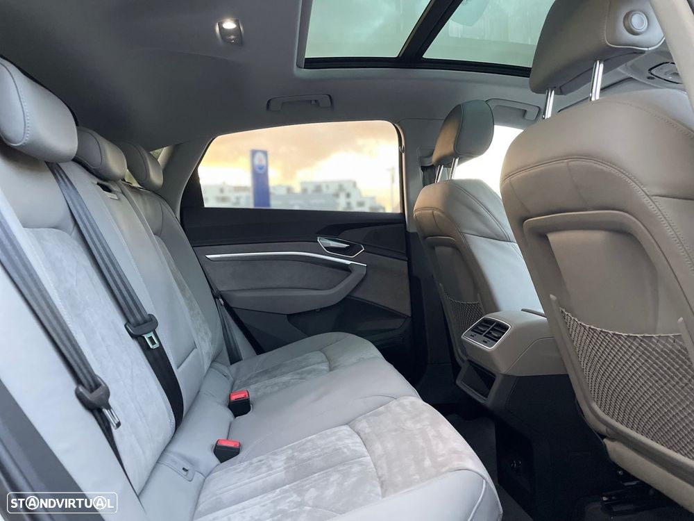 Audi e-tron Sportback 55 quattro S line - 33
