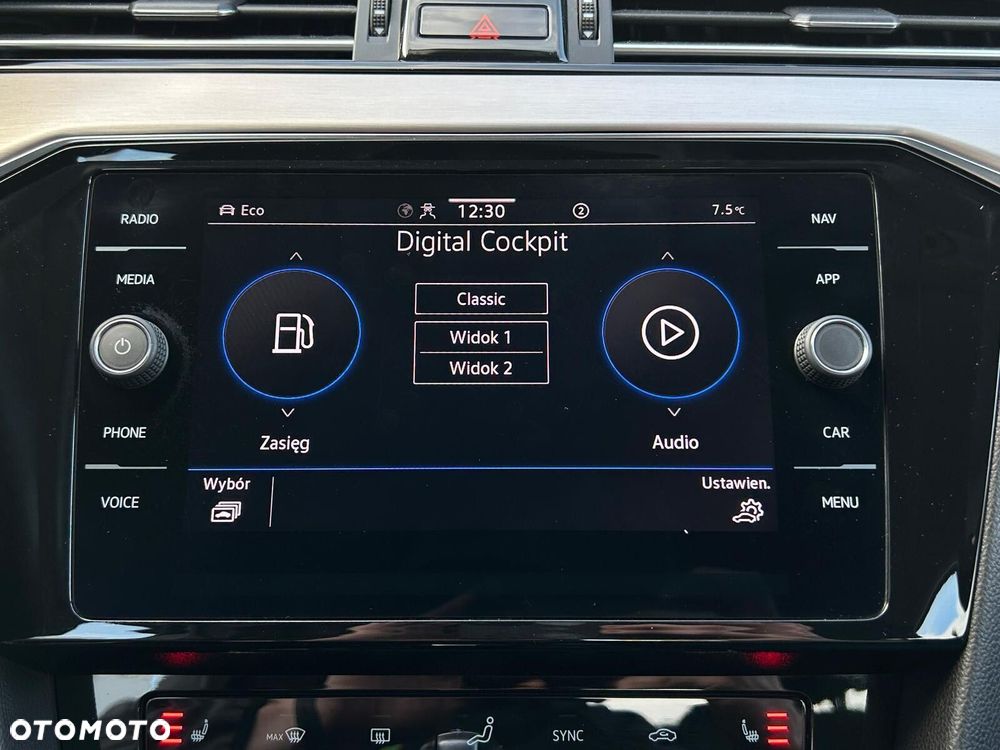 Volkswagen Passat 2.0 TDI Elegance DSG - 24