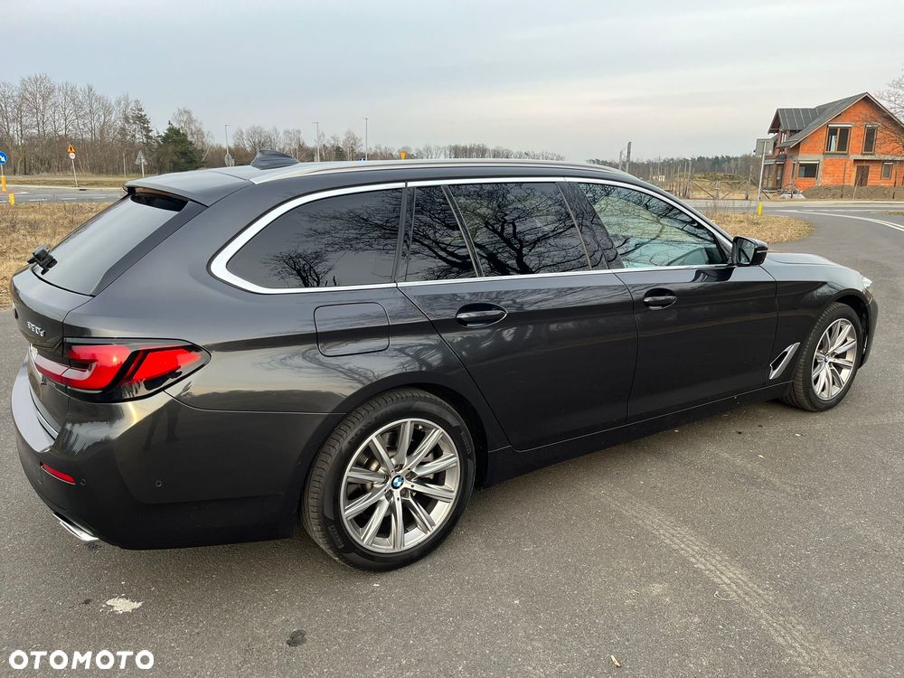BMW Seria 5 520d Luxury Line sport - 9
