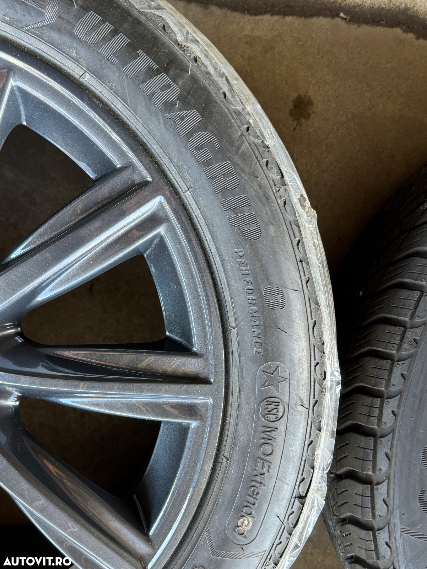 Vând jante originale BMW G30 seria 5 pe 18” cu anvelope de iarnă - 9