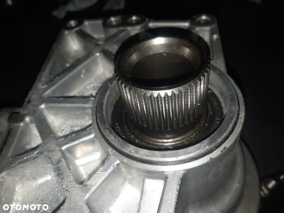 NAPRAWA PRZEKŁADNIA KĄTOWA HYUNDAI SANTA FE KIA SORENTO SKRZYNIA 3b600 - 6