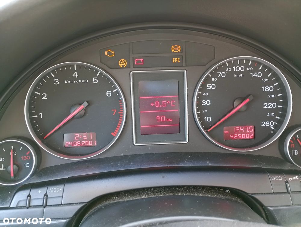 Audi A4 Limousine - 5