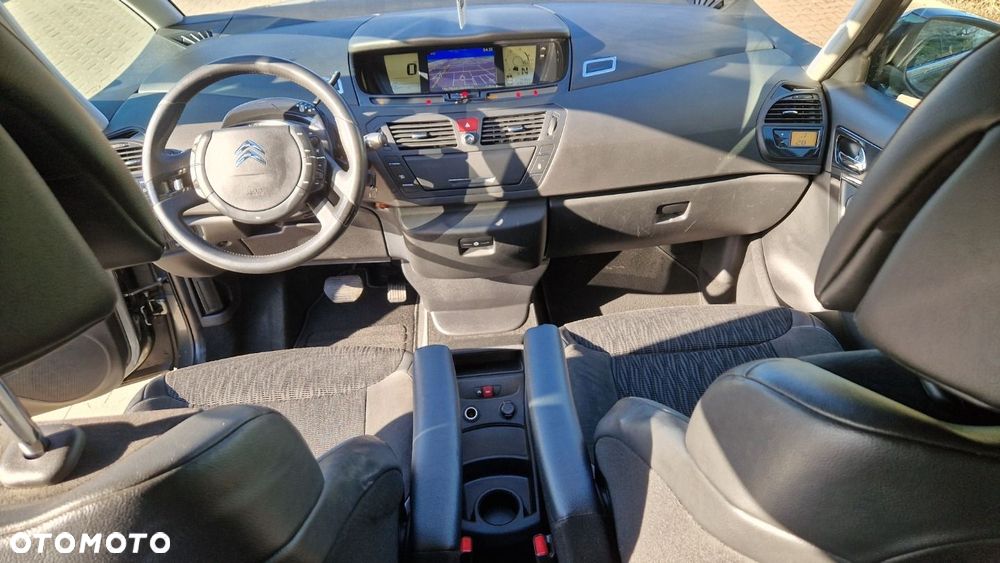 Citroën C4 Grand Picasso 1.6 e-HDi FAP EGS6 (7-Sitzer) Exclusive - 17