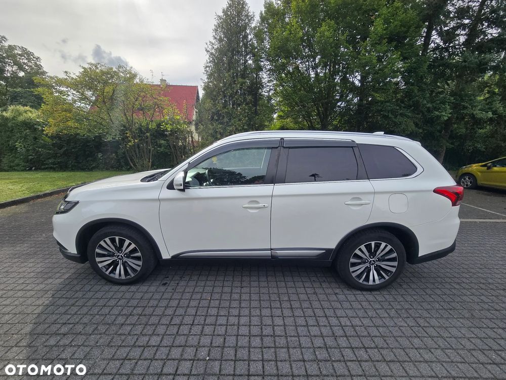 Mitsubishi Outlander 2.0 2WD CVT Active+ - 2