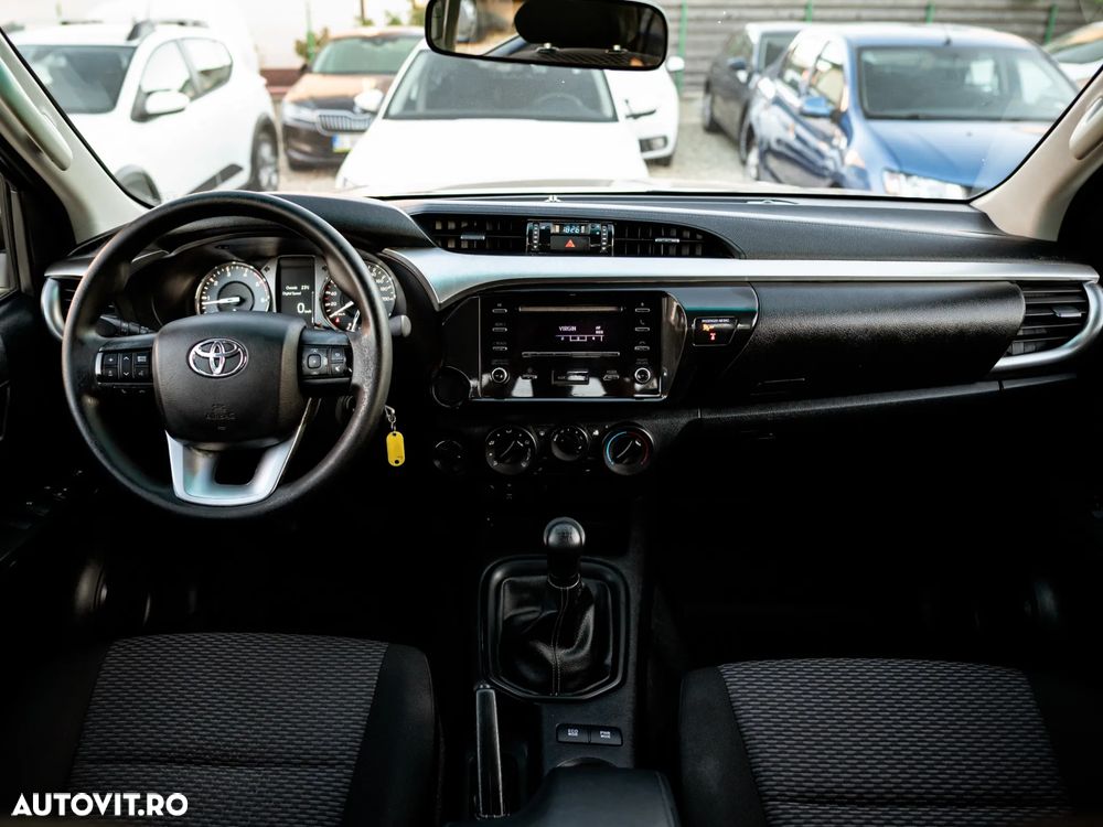 Toyota Hilux - 26