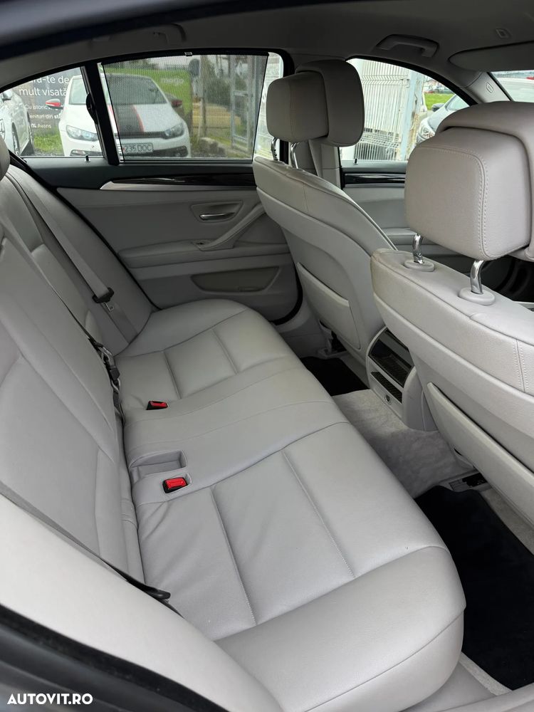 BMW Seria 5 520d Aut. - 10
