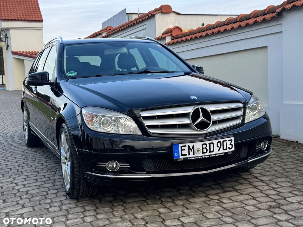 Mercedes-Benz Klasa C - 32