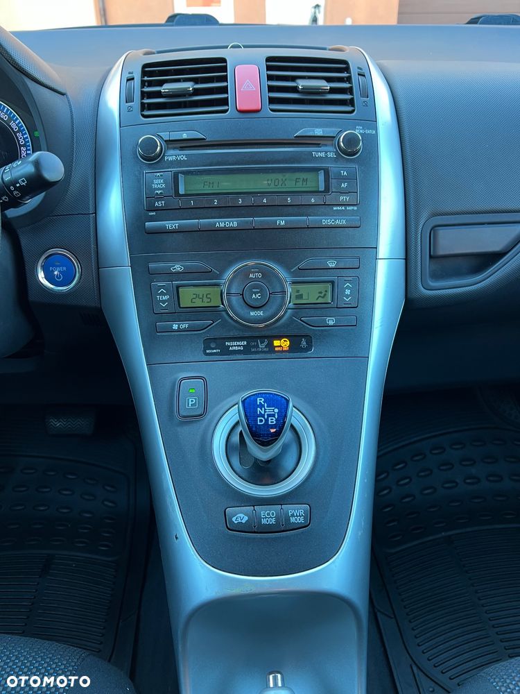 Toyota Auris 1.8 HSD Luna - 28