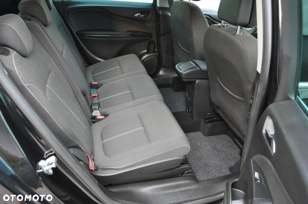 Opel Zafira - 17