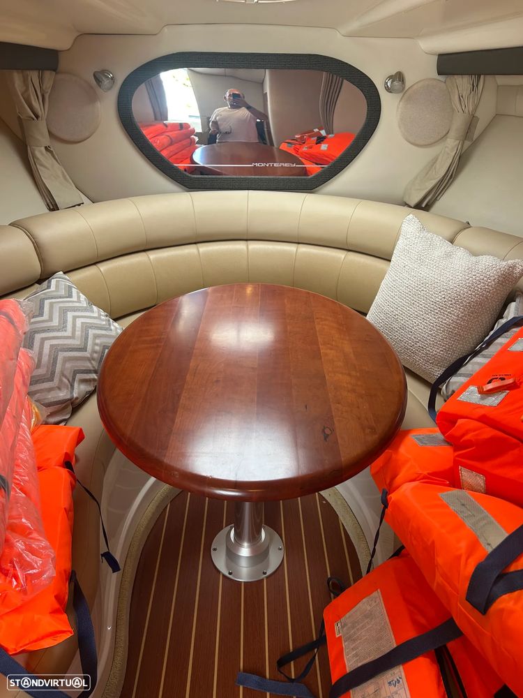 Monterey 315 Sport Cruiser - 16