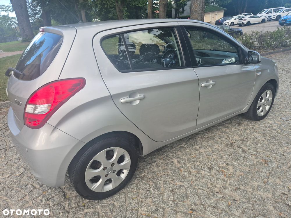 Hyundai i20 1.4 Automatik Comfort - 2