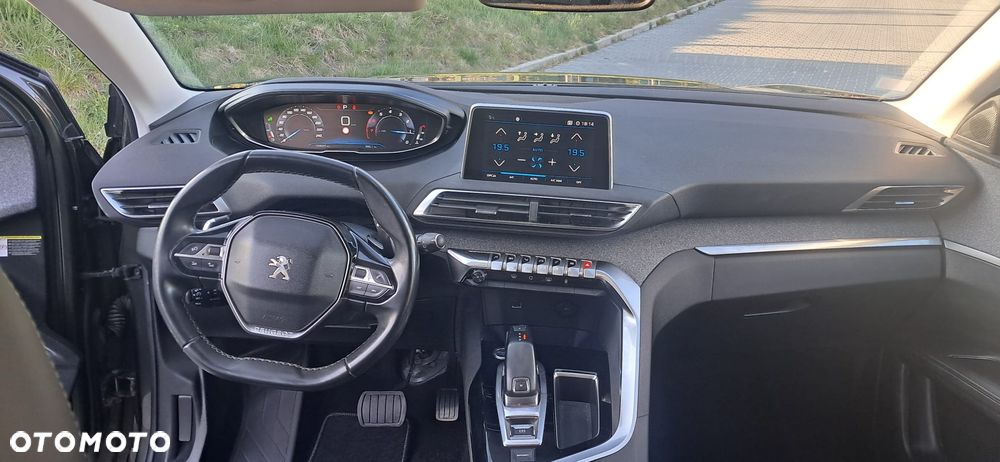 Peugeot 3008 1.2 PureTech Allure S&S EAT6 - 12