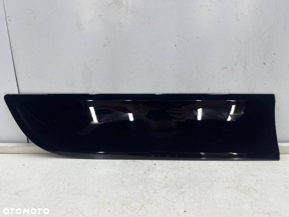 Listwa Porsche Macan 14r.- prawa tylna dolna nakładka drzwi prawy tył czarny połysk 95b839890 - 1