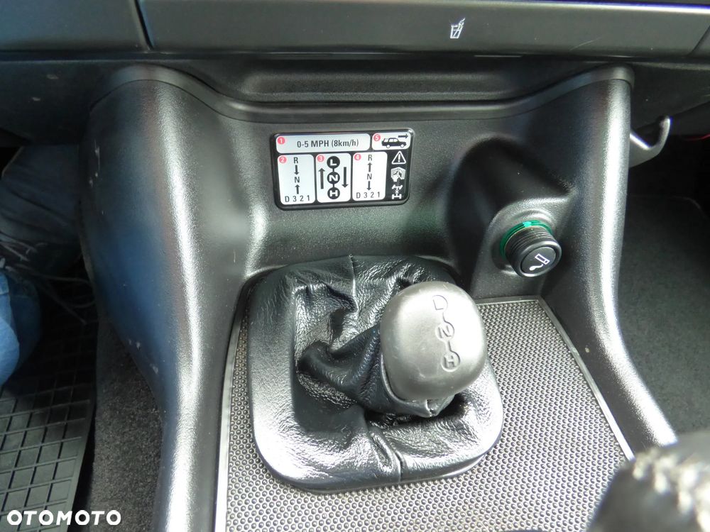 Land Rover Discovery - 23