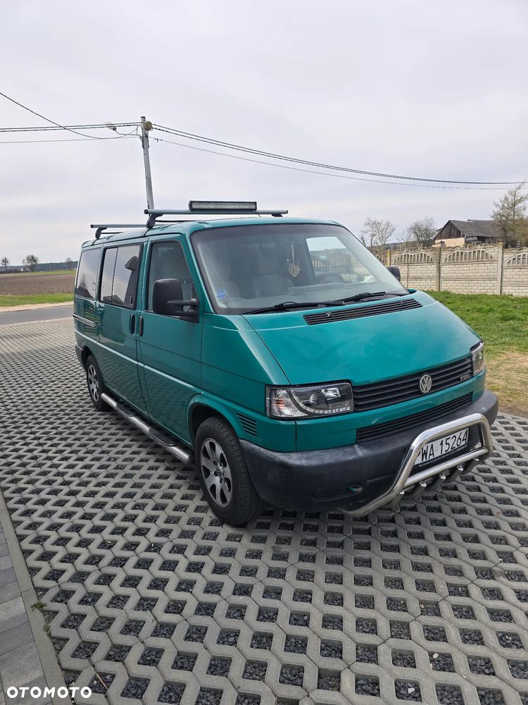Volkswagen Transporter - 1