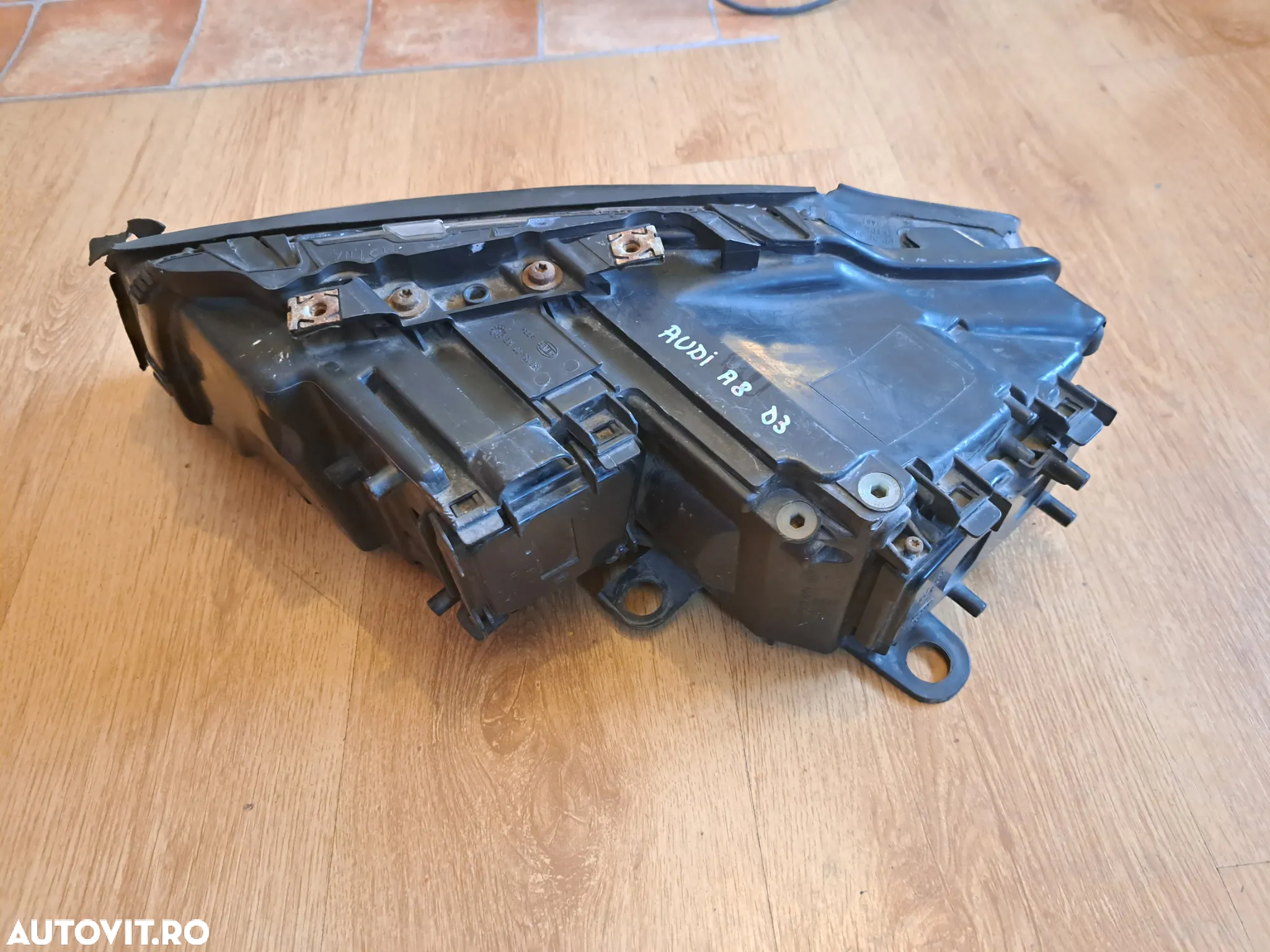 Far stanga dreapta halogen original Audi A8 D3 - 6