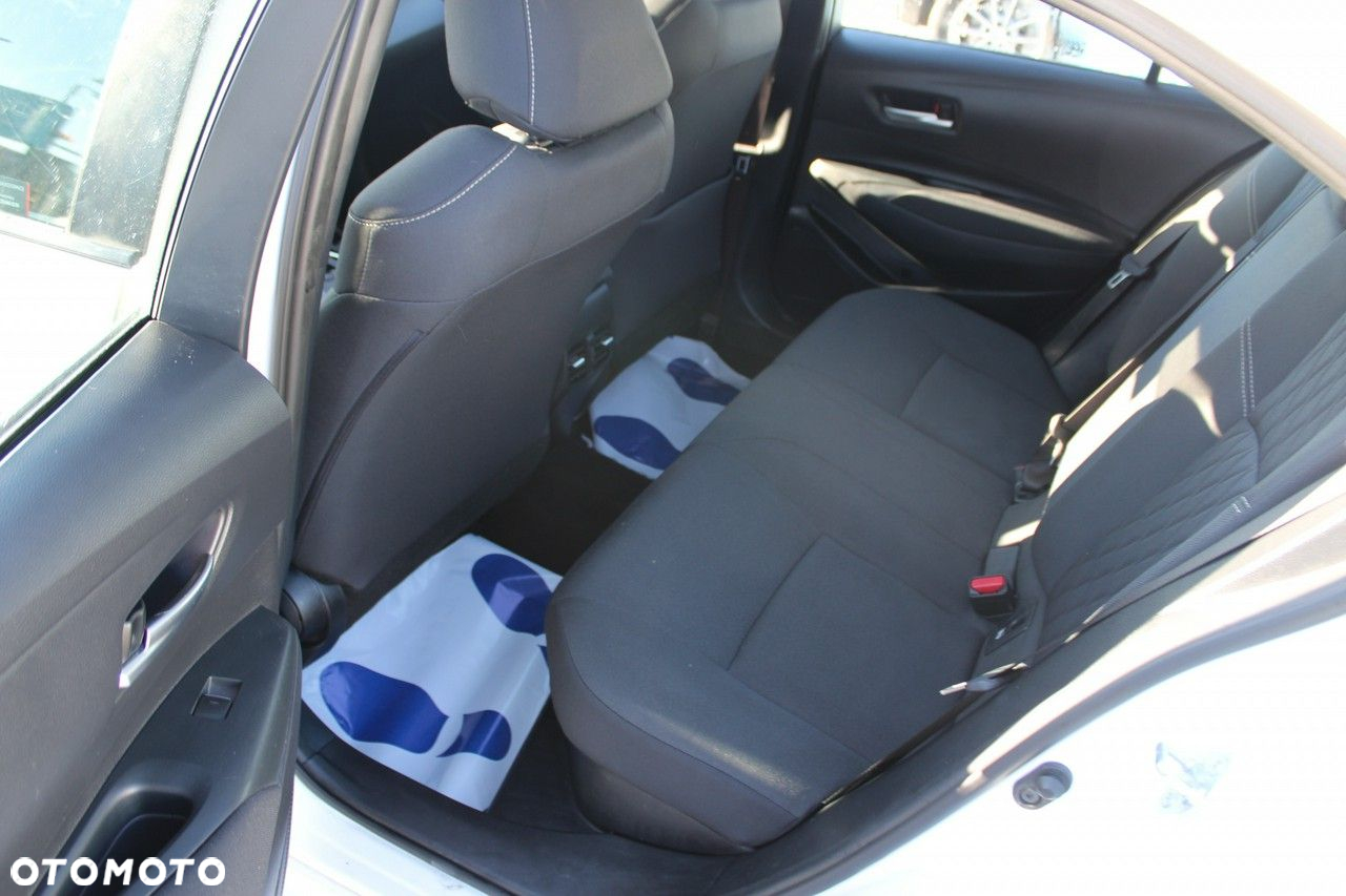 Toyota Corolla - 24