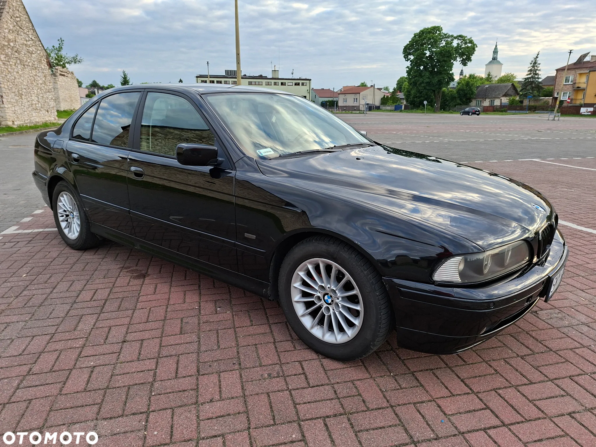 BMW Seria 5 520i - 4