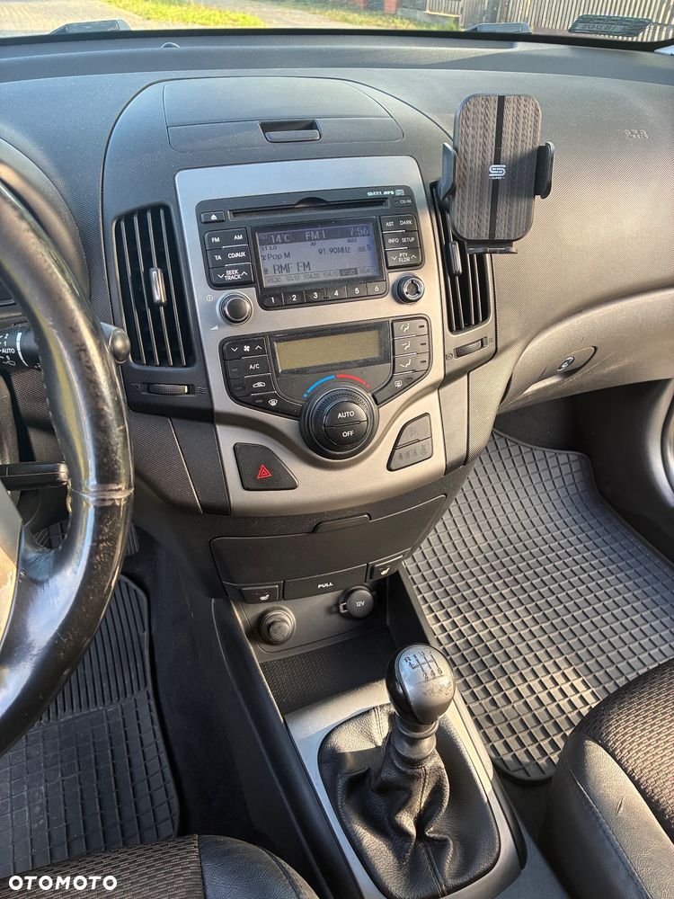 Hyundai i30 2.0 CRDi Premium - 16
