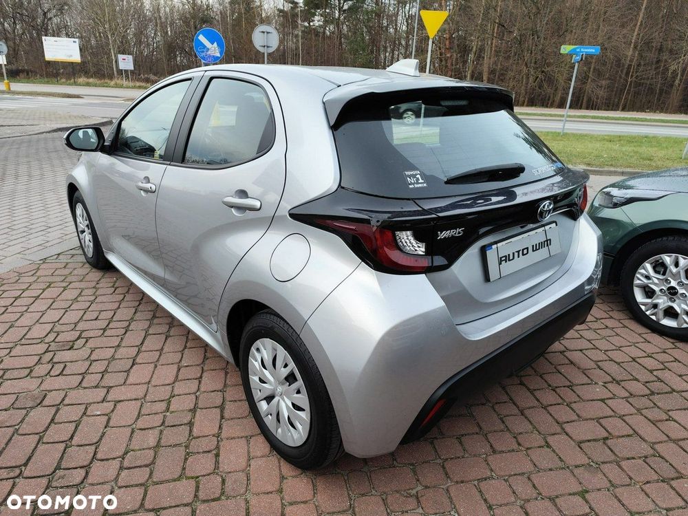 Toyota Yaris - 7