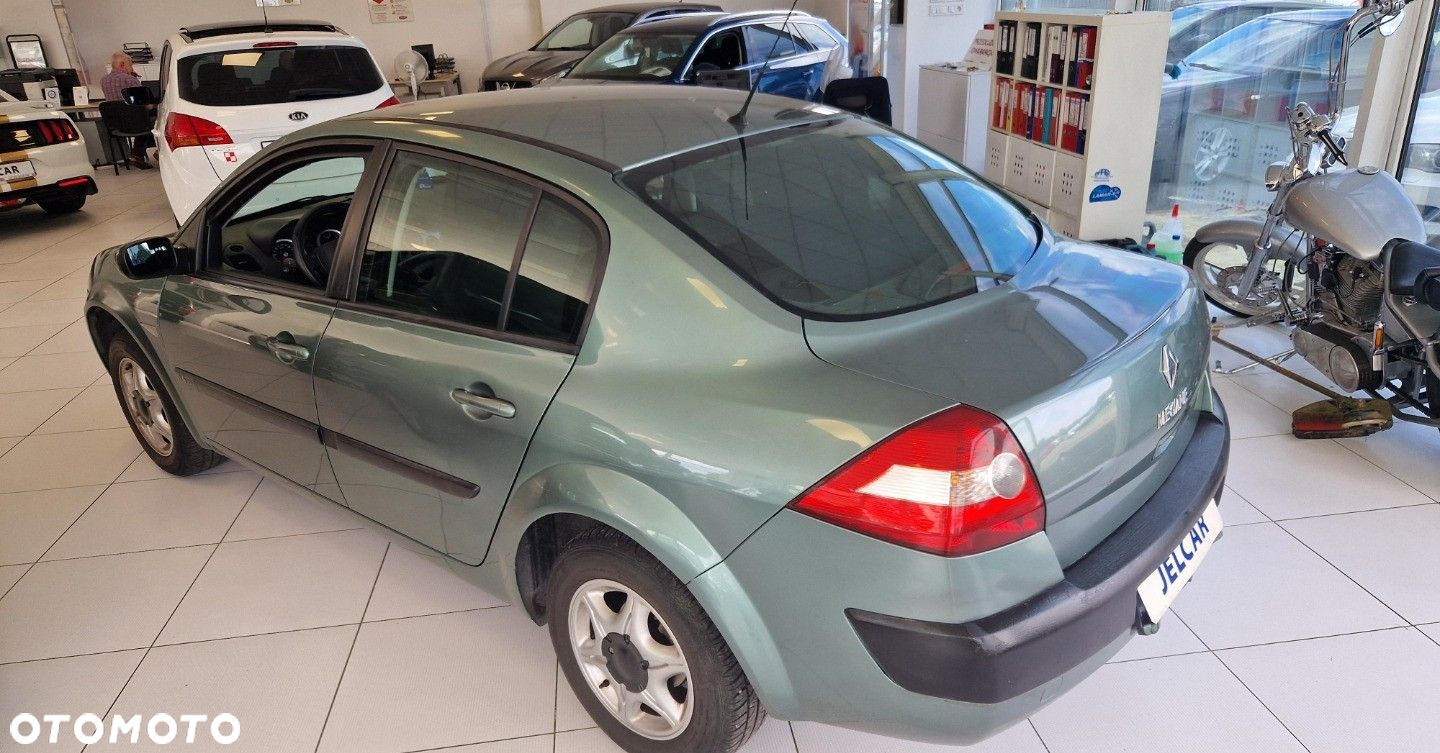 Renault Megane - 11
