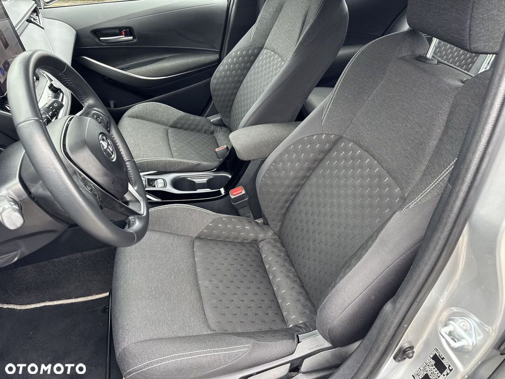 Toyota Corolla - 9