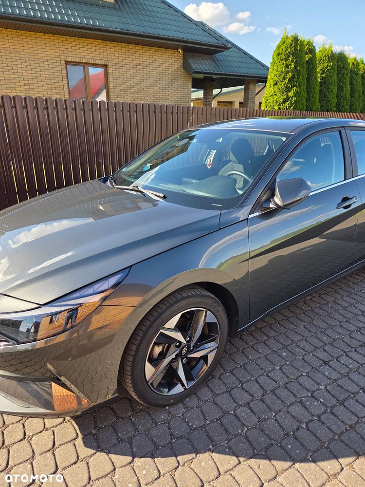 Hyundai Elantra 1.6 Executive - 7
