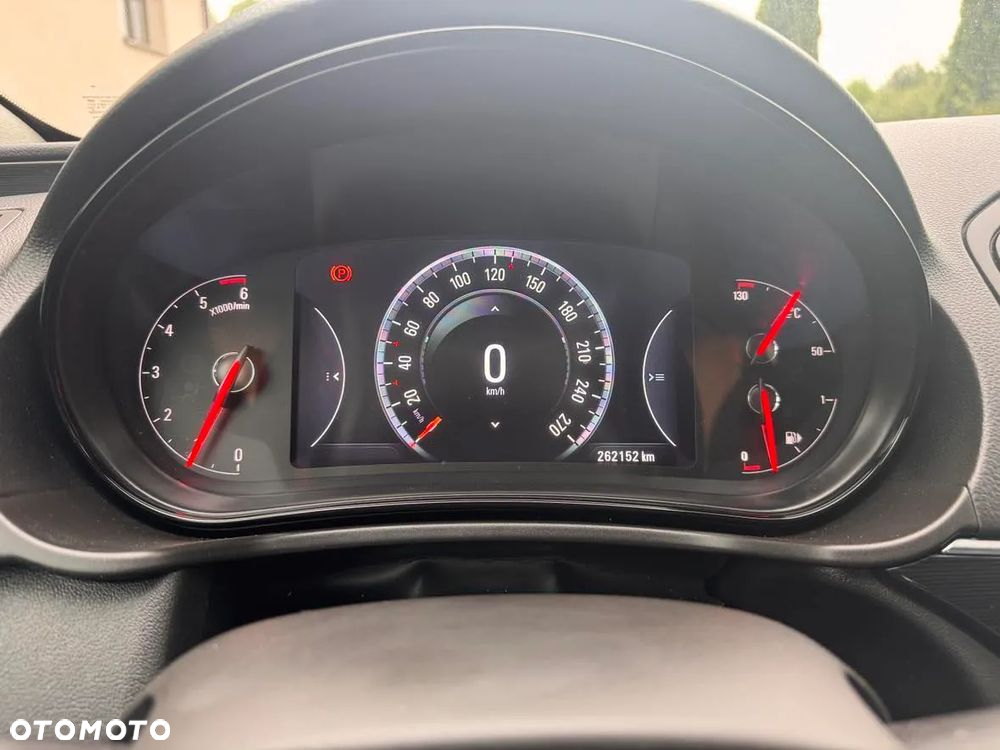 Opel Insignia 2.0 CDTI Cosmo S&S - 9
