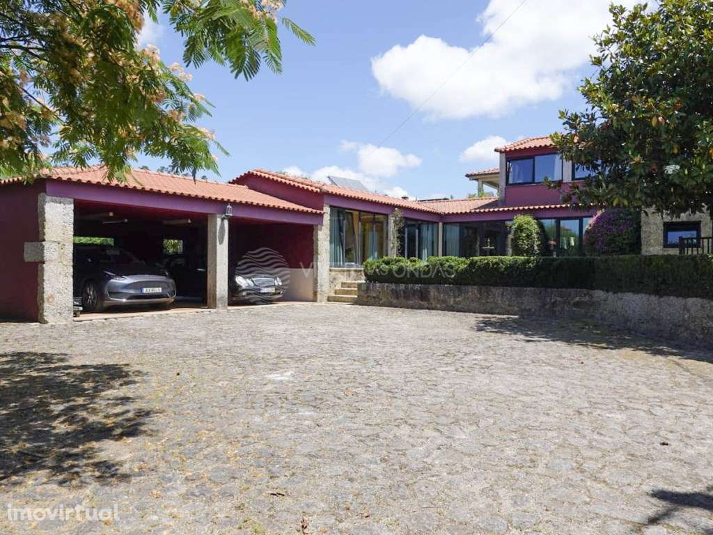 Majestuosa Moradia T4 com 450 m², piscina e terreno de 1.000 m² ent... - Grande imagem: 2/55