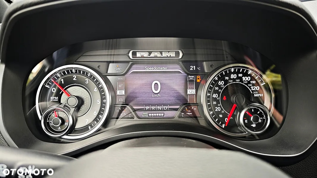 Dodge RAM 1500 5.7 4x4 - 13