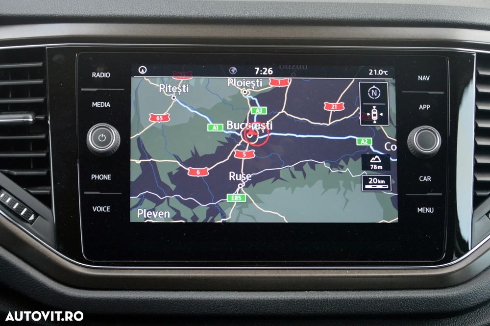 Volkswagen T-Roc - 8