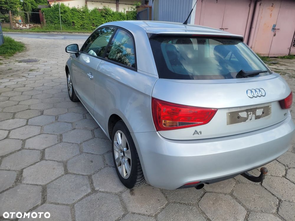 Audi A1 3-drzwiowe 1.6 TDI Ambition - 5