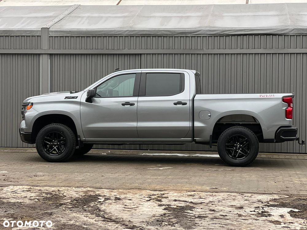 Chevrolet Silverado - 2