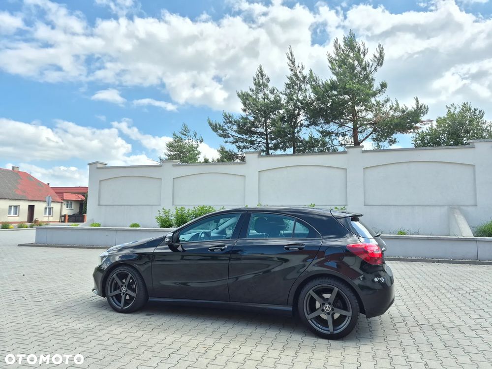 Mercedes-Benz Klasa A 180 d AMG Line - 3