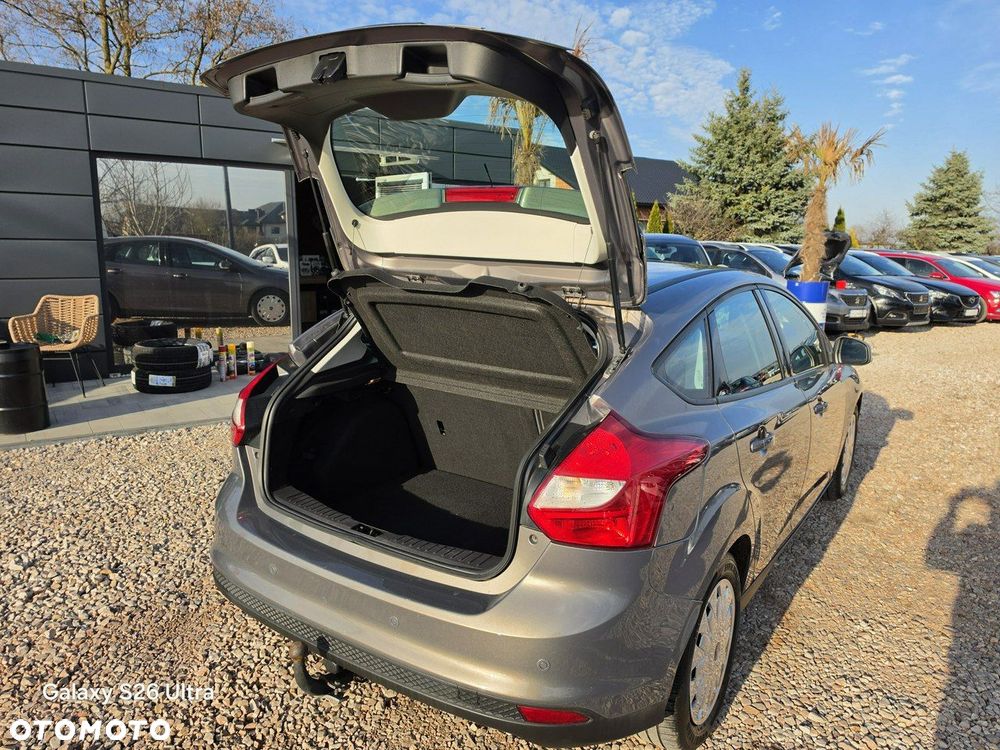 Ford Focus - 32