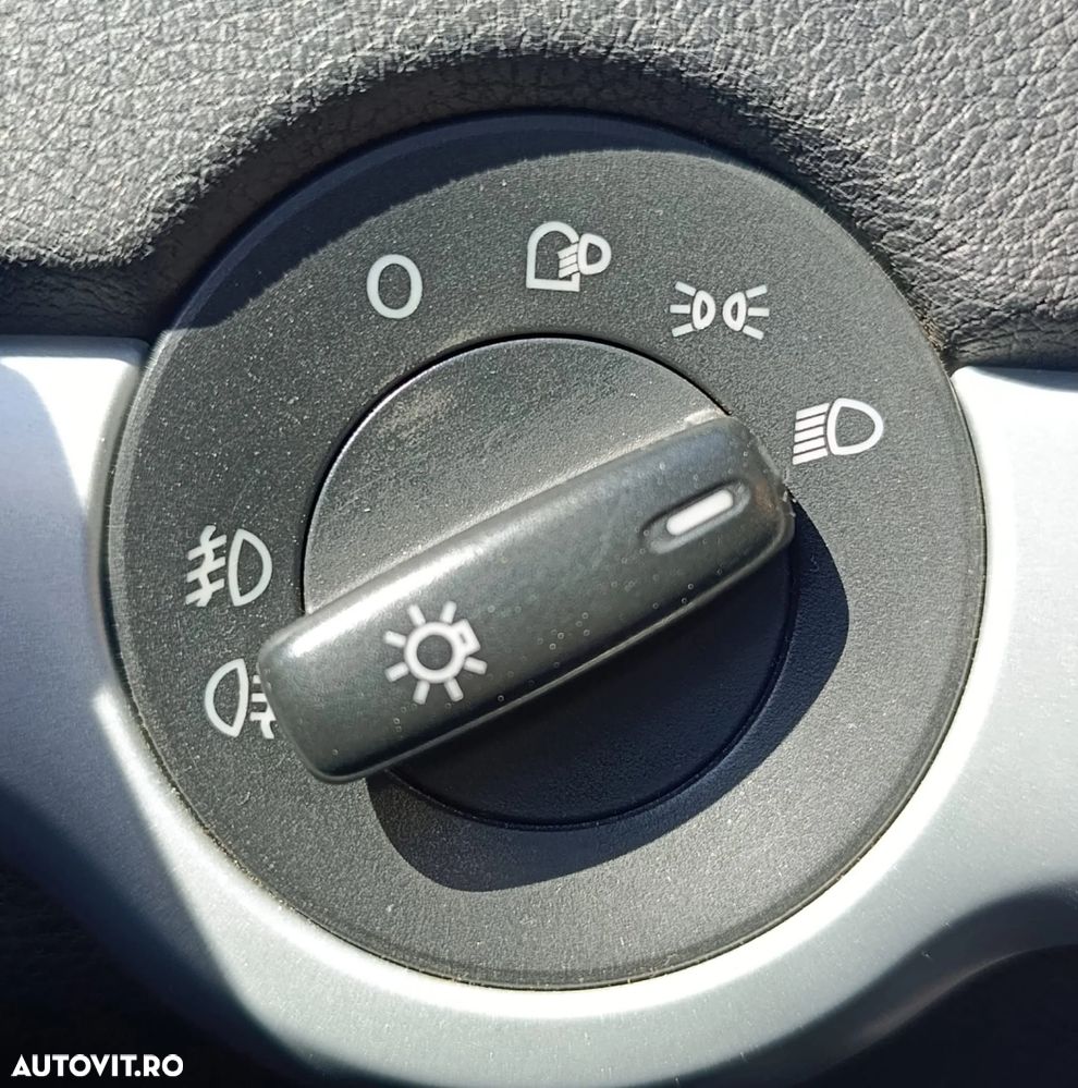 Skoda Octavia 1.6 Trend - 16