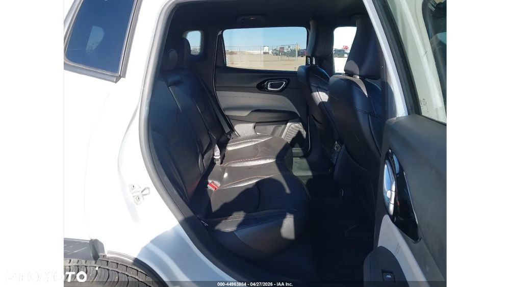 Jeep Compass - 11