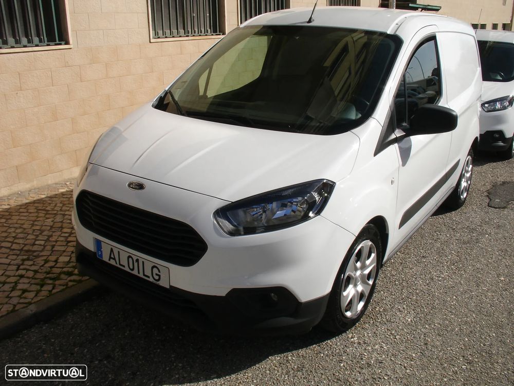 Ford transit courier - 24