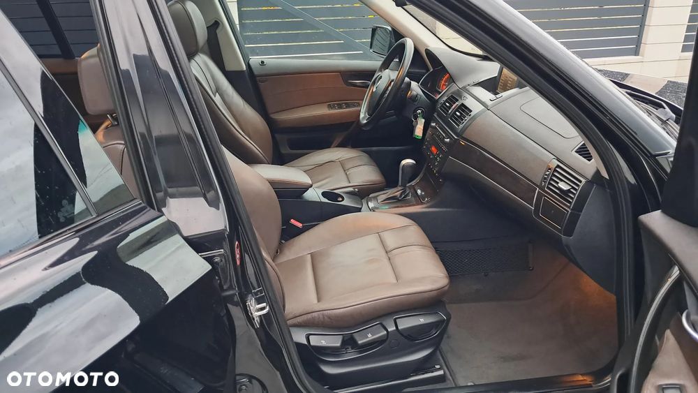BMW X3 xDrive25i Limited Sport Edition - 3